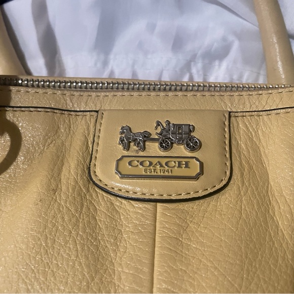 Canary yellow leather coach purse - Picture 2 of 4